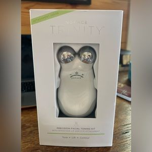 NUFACE TRINITY FACIAL TONING KIT SET DEVICE PERFECT CONDITION!!!